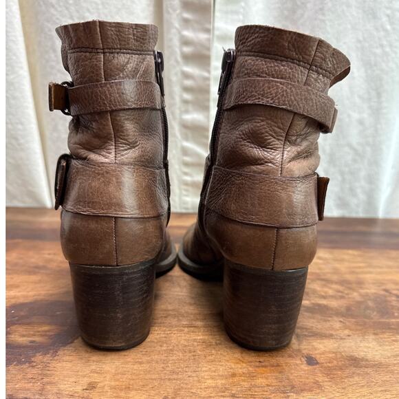 Naya Virtue Brown Leather Ankle Boots Women's Size 6 1/2 Buckle Zip Western Boho - Picture 4 of 14